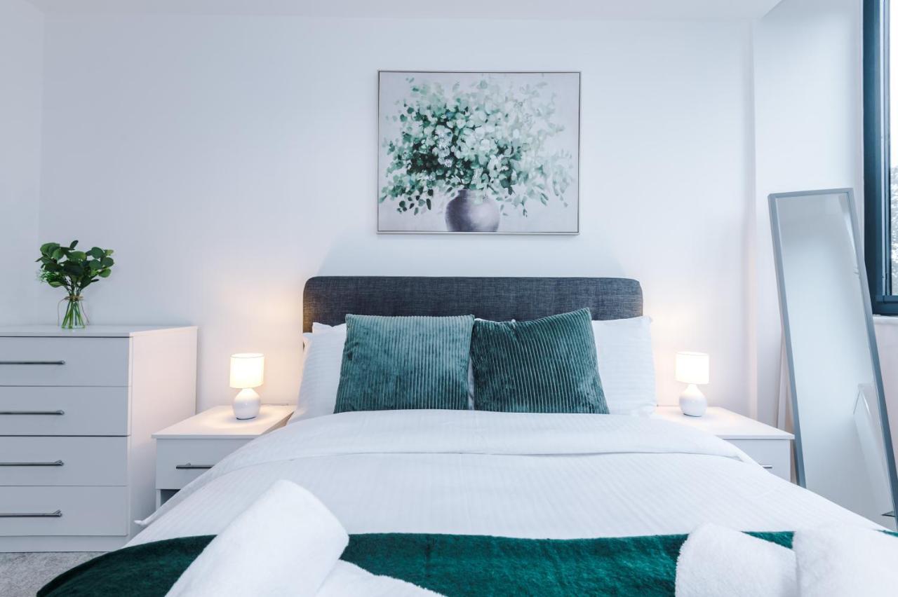 New! Stylish 2-Bed Apartment In Manchester By 53 Degrees Property - Amazing Location, Ideal For Small Groups - Sleeps 4! Kültér fotó