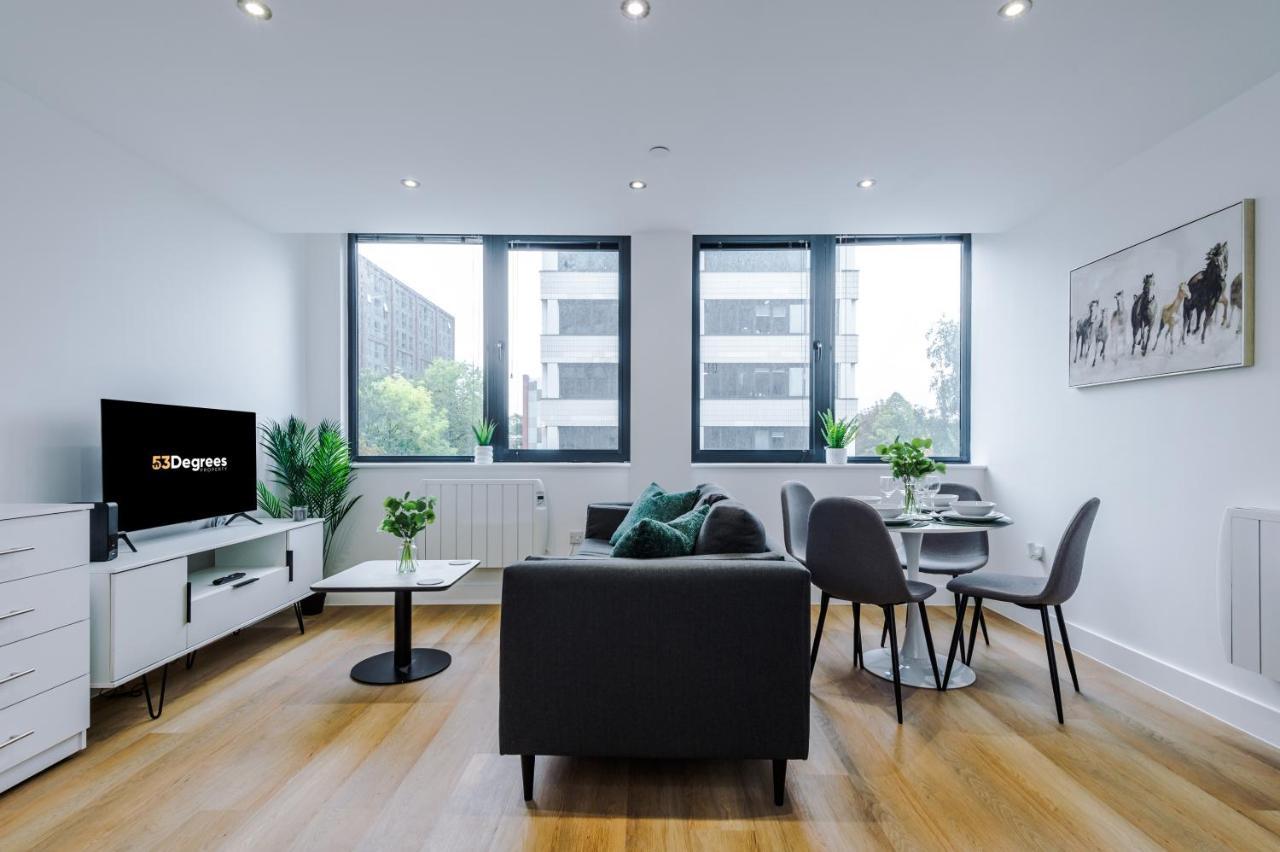 New! Stylish 2-Bed Apartment In Manchester By 53 Degrees Property - Amazing Location, Ideal For Small Groups - Sleeps 4! Kültér fotó